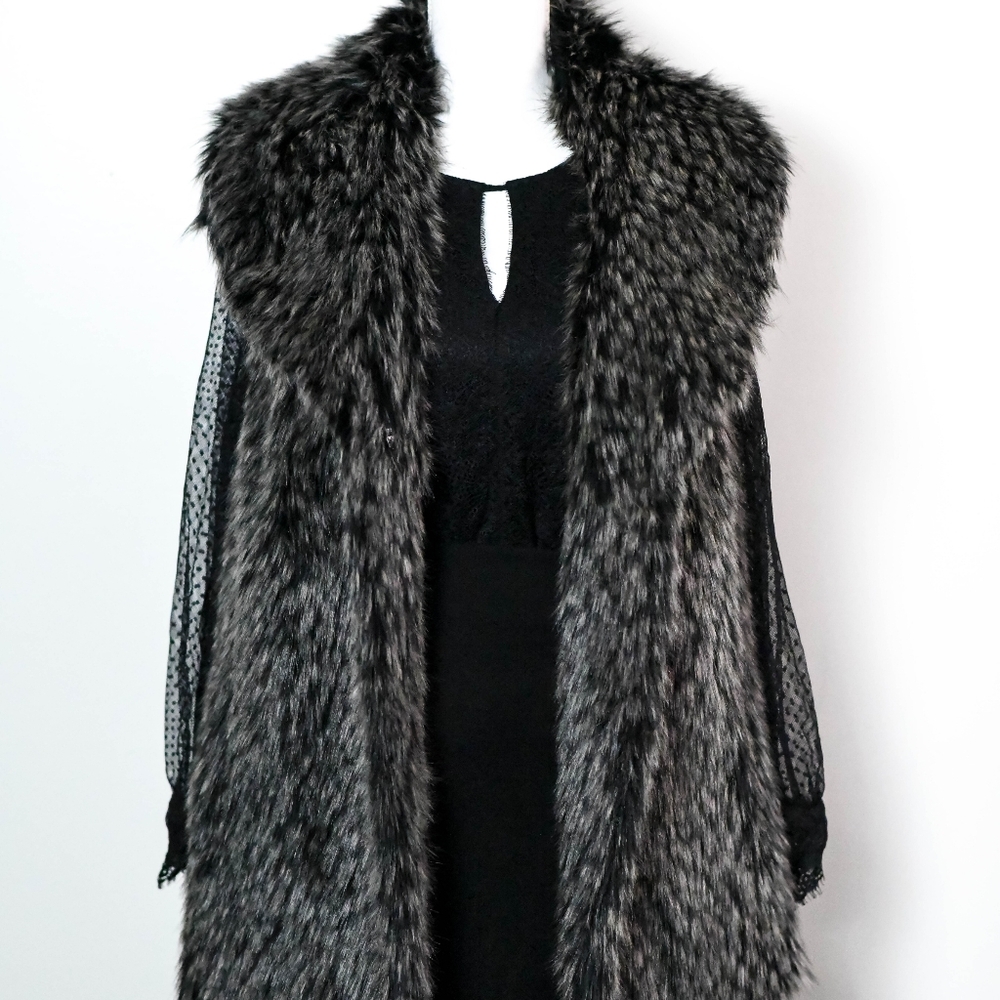 White House Black Market Collard Black and Gray Faux Fur Vest